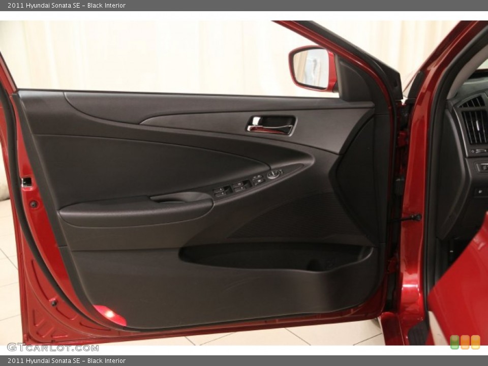 Black Interior Door Panel for the 2011 Hyundai Sonata SE #89978472