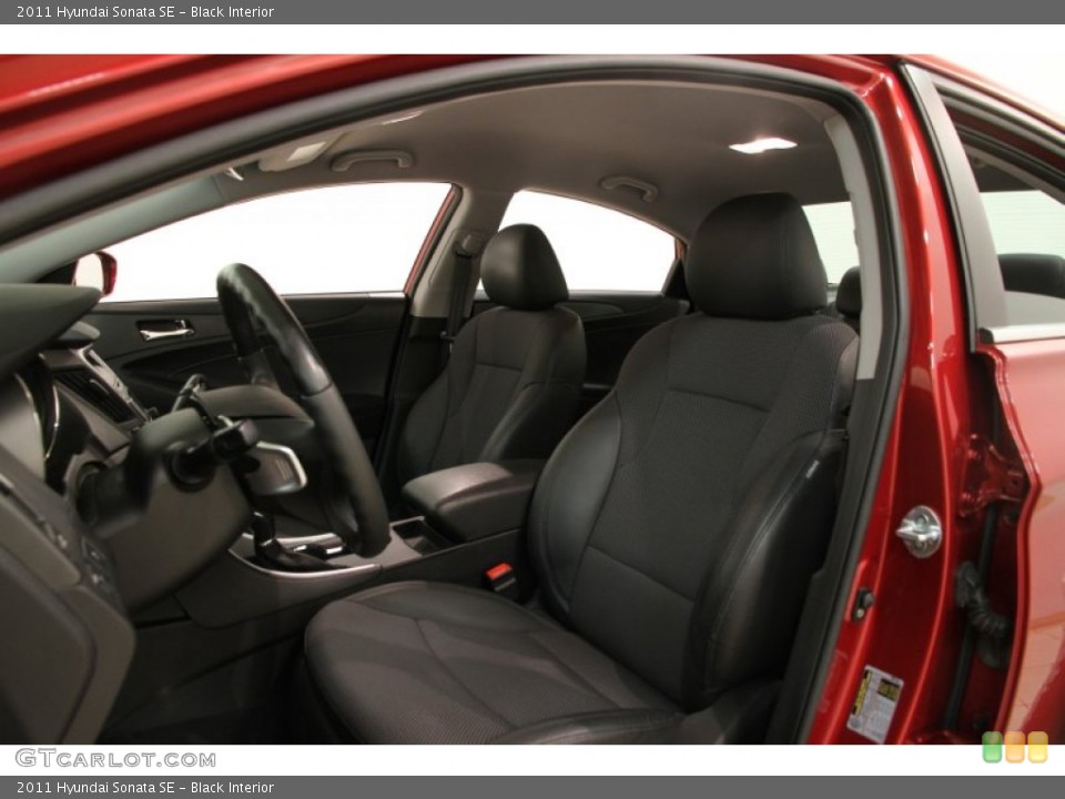 Black Interior Photo for the 2011 Hyundai Sonata SE #89978475
