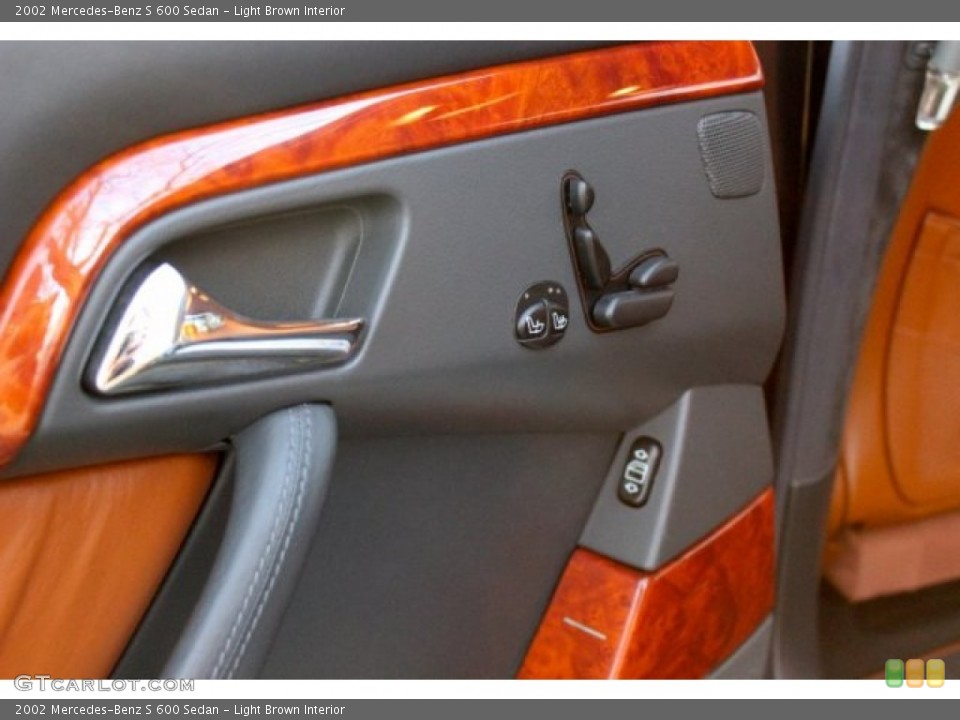 Light Brown Interior Controls for the 2002 Mercedes-Benz S 600 Sedan #90011129