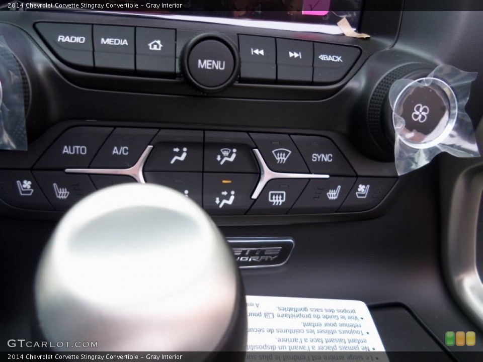 Gray Interior Controls for the 2014 Chevrolet Corvette Stingray Convertible #90052009
