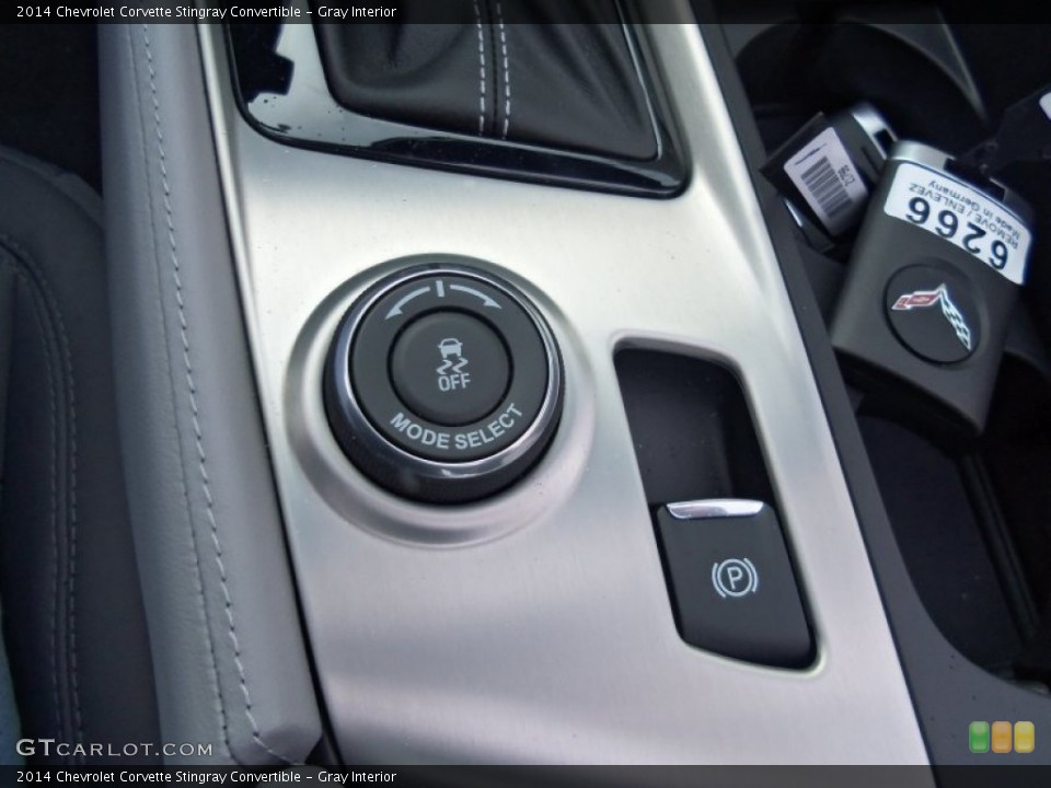 Gray Interior Controls for the 2014 Chevrolet Corvette Stingray Convertible #90052033