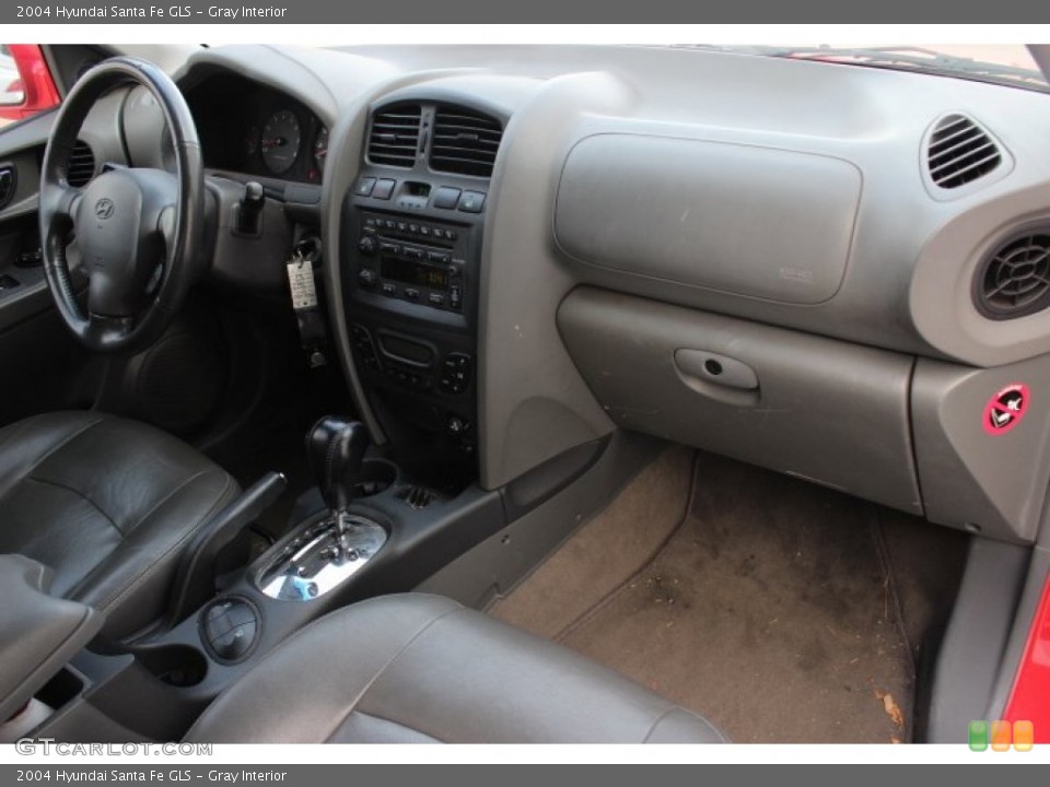 Gray Interior Dashboard for the 2004 Hyundai Santa Fe GLS #90069030