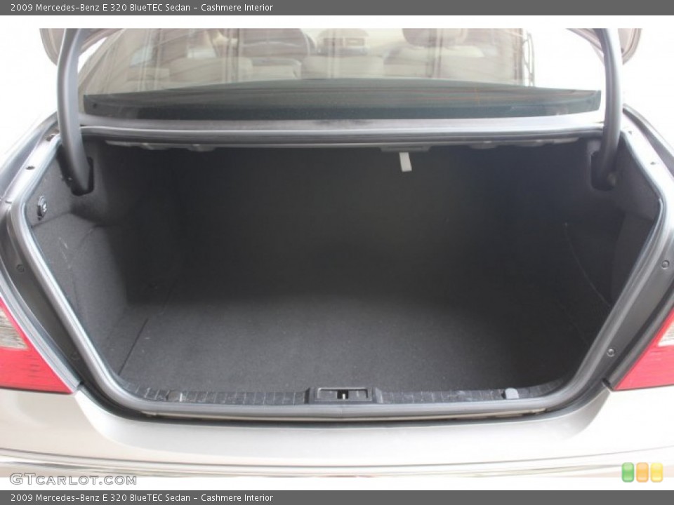 Cashmere Interior Trunk for the 2009 Mercedes-Benz E 320 BlueTEC Sedan #90094458