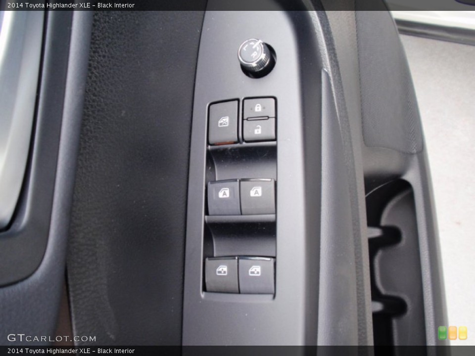 Black Interior Controls for the 2014 Toyota Highlander XLE #90099811