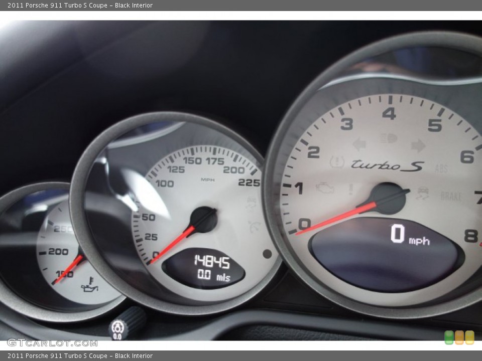 Black Interior Gauges for the 2011 Porsche 911 Turbo S Coupe #90107964