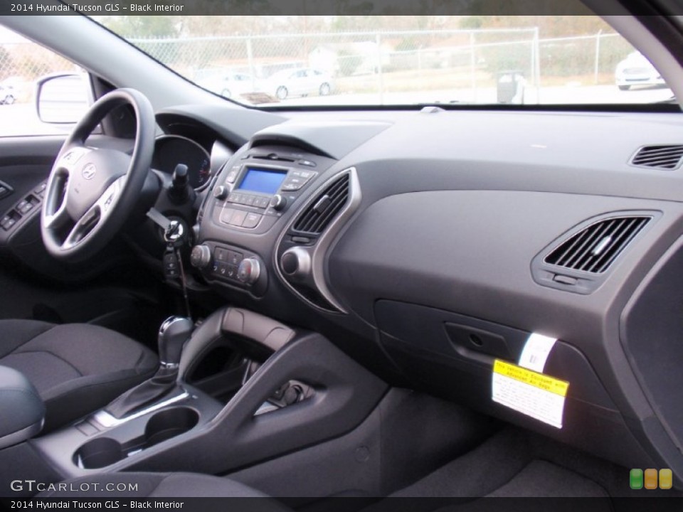 Black Interior Dashboard for the 2014 Hyundai Tucson GLS #90123111