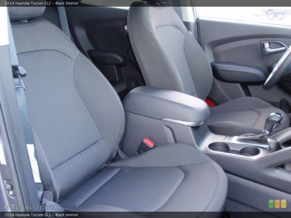 Black Interior Front Seat for the 2014 Hyundai Tucson GLS #90123309
