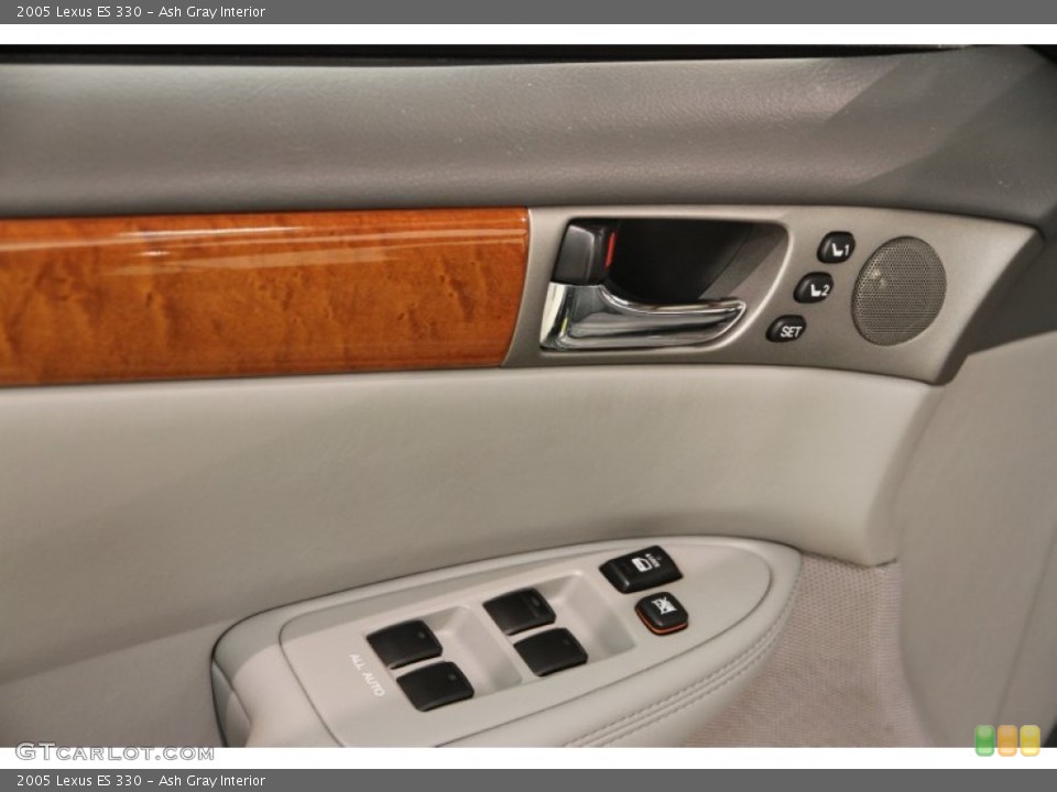 Ash Gray Interior Controls for the 2005 Lexus ES 330 #90131695