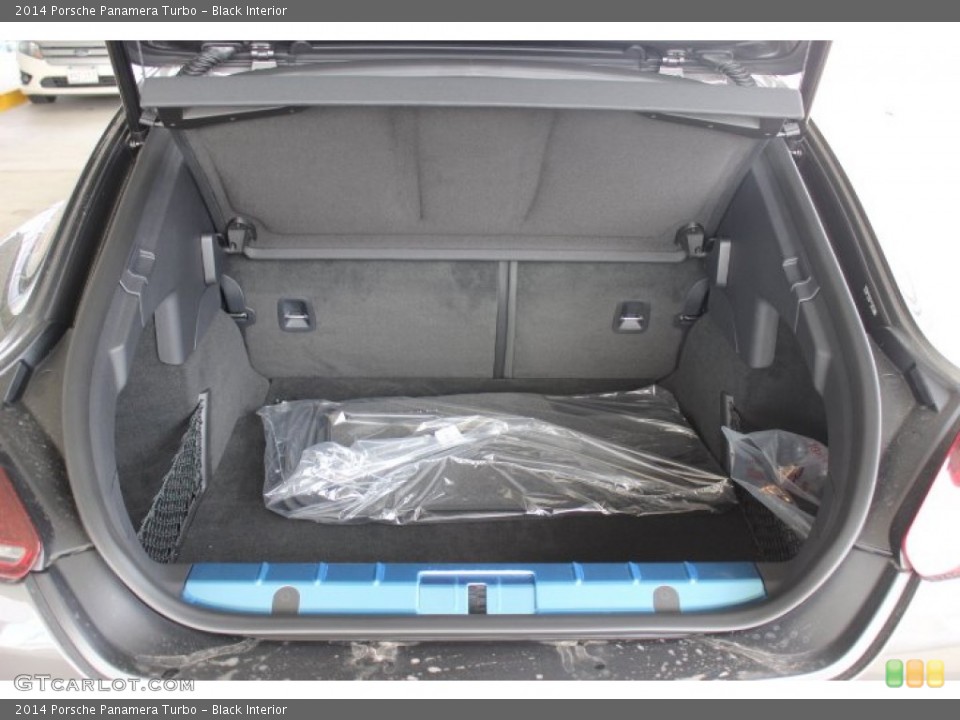 Black Interior Trunk for the 2014 Porsche Panamera Turbo #90139585