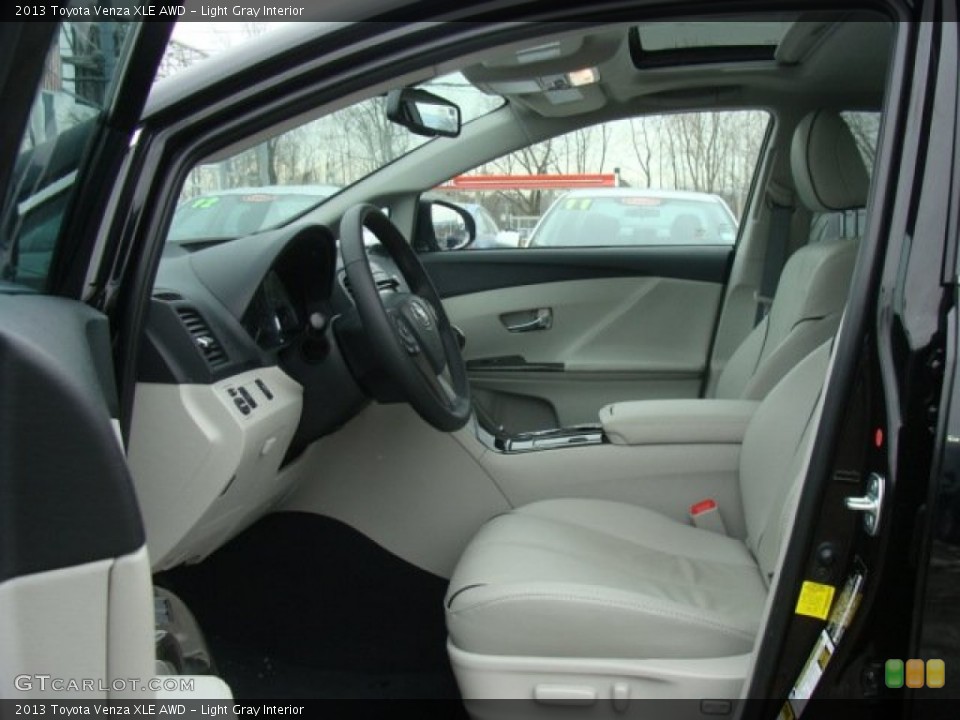 Light Gray Interior Front Seat for the 2013 Toyota Venza XLE AWD #90209159