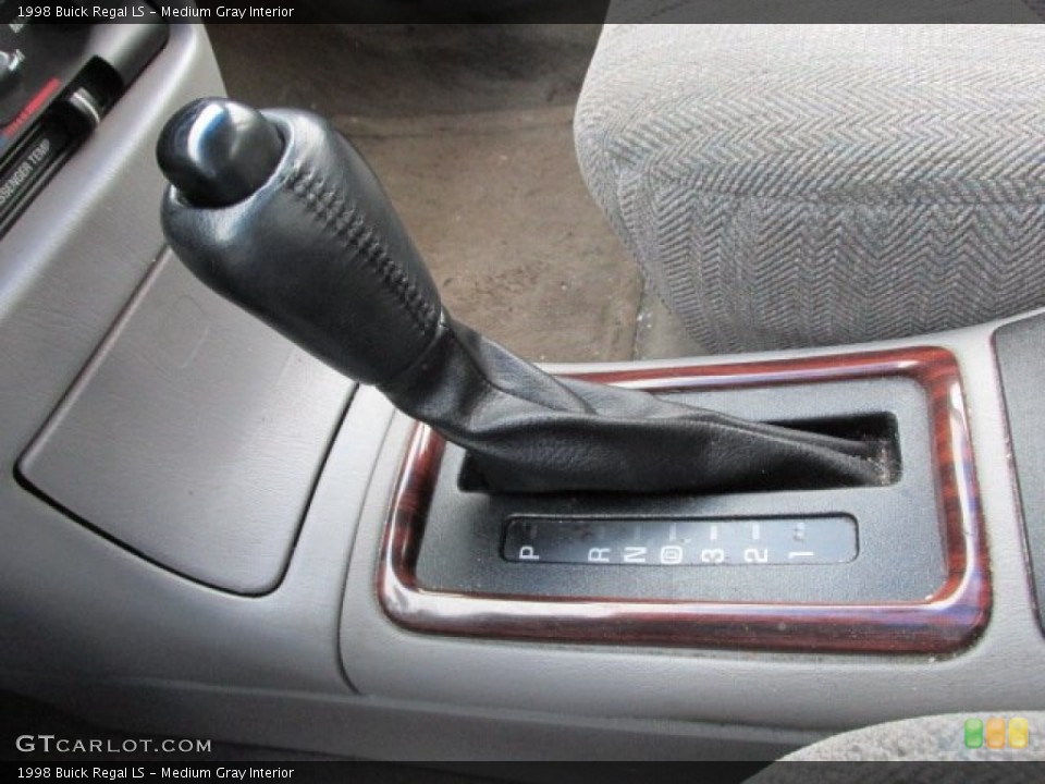 Medium Gray Interior Transmission for the 1998 Buick Regal LS #90218771