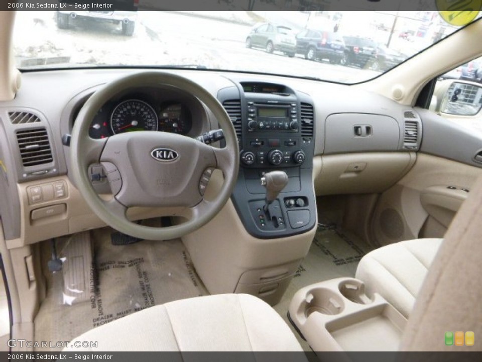 Beige 2006 Kia Sedona Interiors
