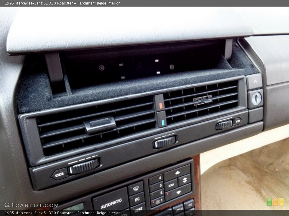 Parchment Beige Interior Controls for the 1995 Mercedes-Benz SL 320 Roadster #90290794