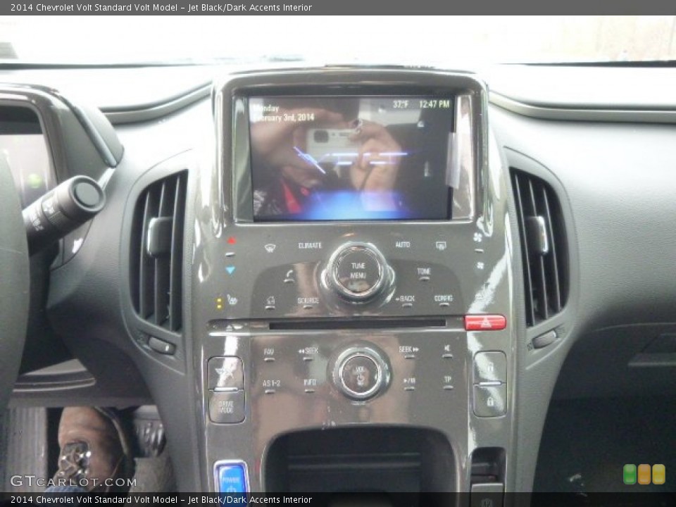 Jet Black/Dark Accents Interior Controls for the 2014 Chevrolet Volt  #90294589