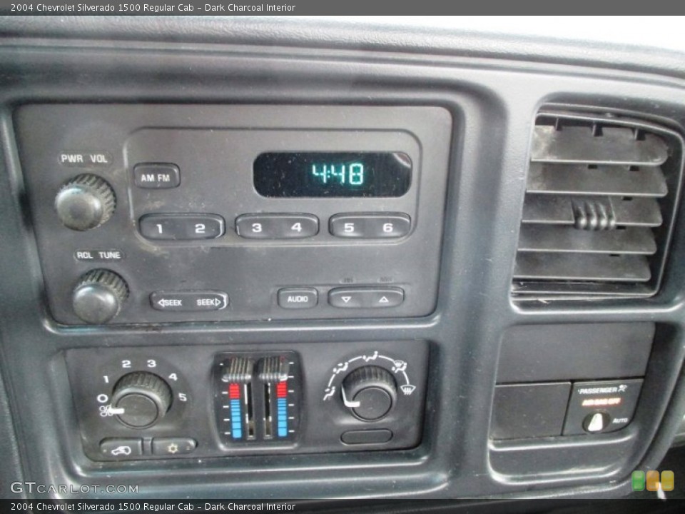 Dark Charcoal Interior Controls for the 2004 Chevrolet Silverado 1500 Regular Cab #90300162