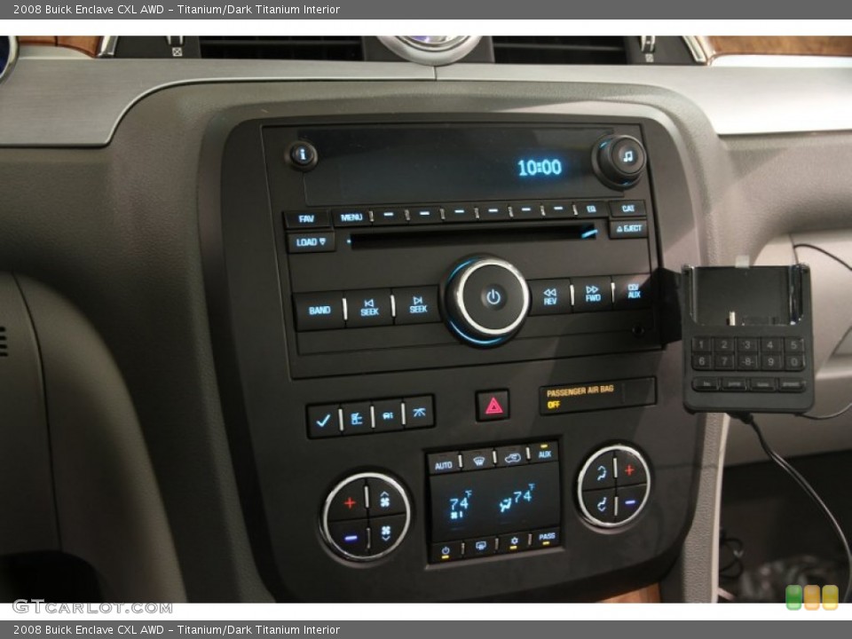 Titanium/Dark Titanium Interior Controls for the 2008 Buick Enclave CXL AWD #90333654