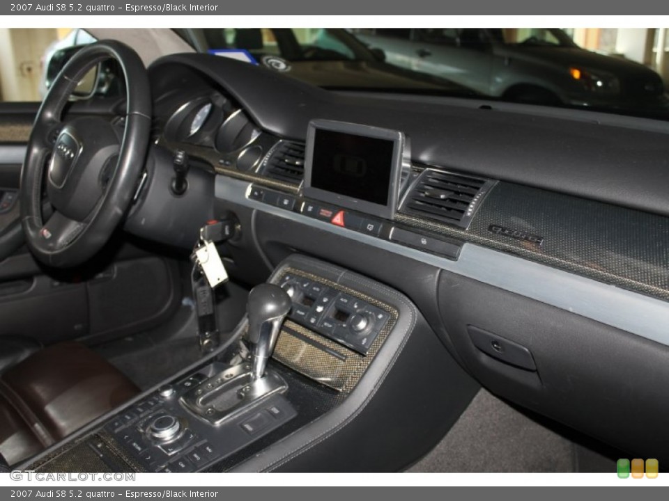 Espresso/Black Interior Dashboard for the 2007 Audi S8 5.2 quattro #90339038