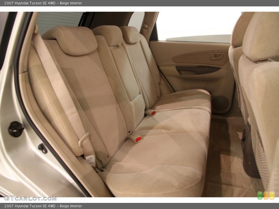 Beige Interior Rear Seat for the 2007 Hyundai Tucson SE 4WD #90378704