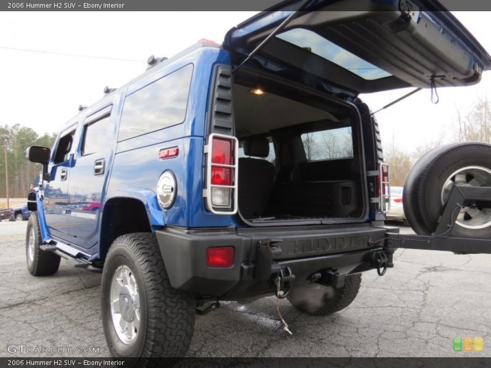 Ebony Interior Trunk for the 2006 Hummer H2 SUV #90383012