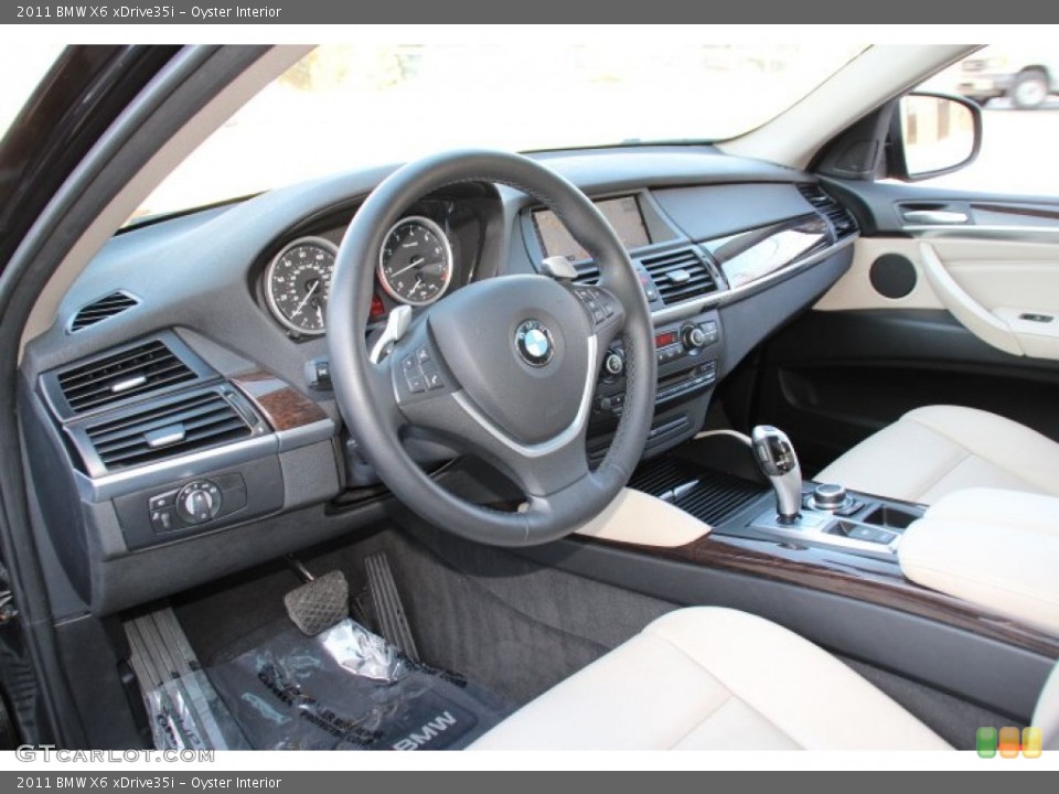 Oyster Interior Prime Interior for the 2011 BMW X6 xDrive35i #90417891
