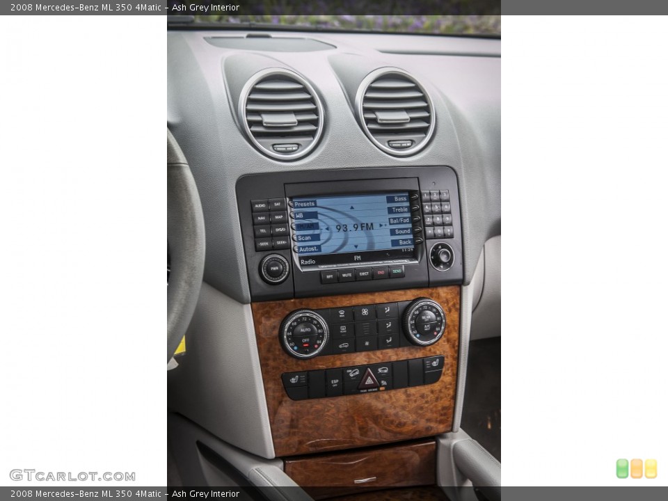 Ash Grey Interior Controls for the 2008 Mercedes-Benz ML 350 4Matic #90428694