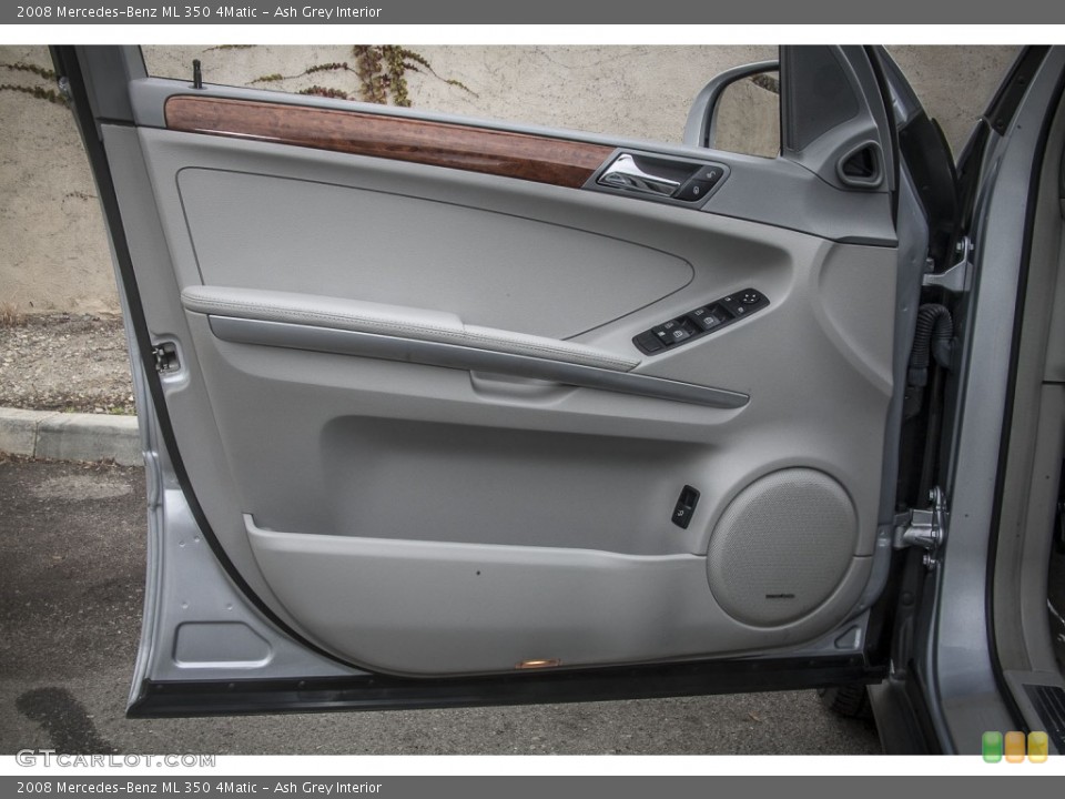 Ash Grey Interior Door Panel for the 2008 Mercedes-Benz ML 350 4Matic #90429141