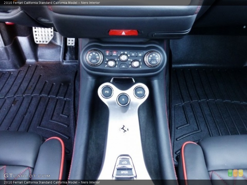 Nero Interior Controls for the 2010 Ferrari California  #90440866