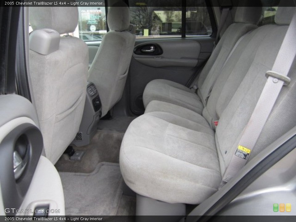 Light Gray Interior Rear Seat for the 2005 Chevrolet TrailBlazer LS 4x4 #90516867