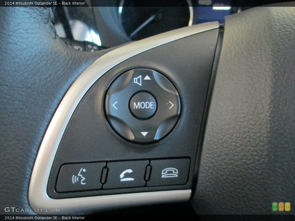 Black Interior Controls for the 2014 Mitsubishi Outlander SE #90526519