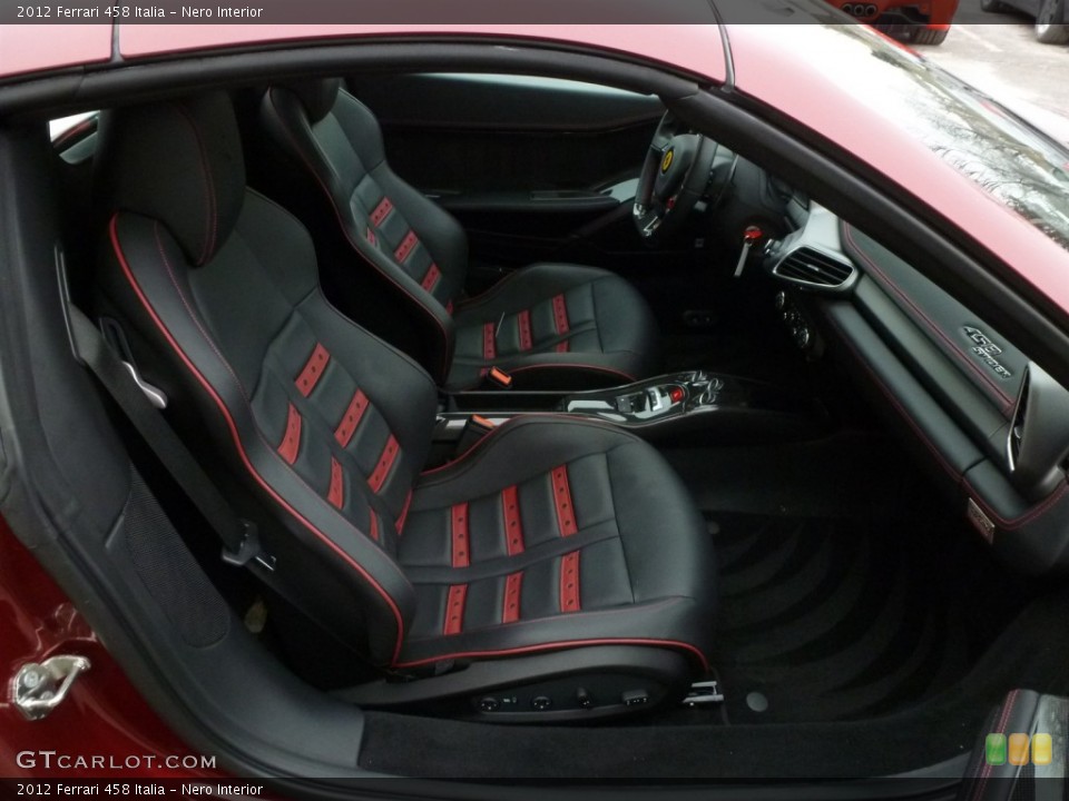 Nero Interior Front Seat for the 2012 Ferrari 458 Italia #90584092
