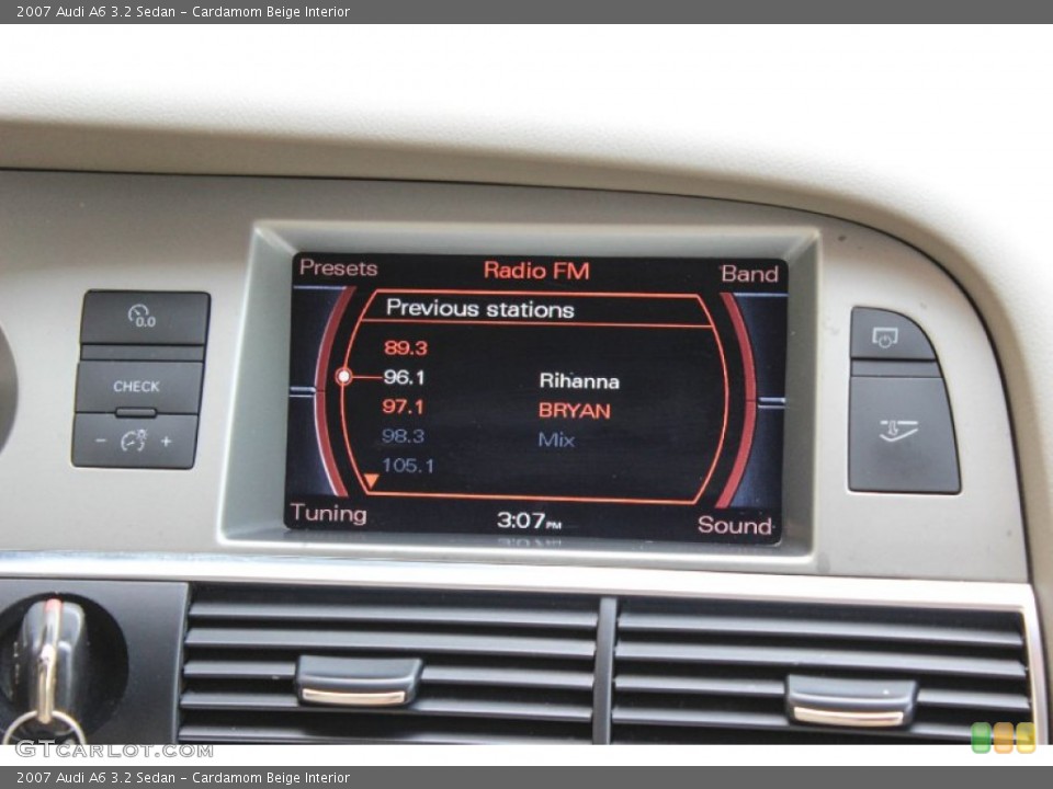 Cardamom Beige Interior Controls for the 2007 Audi A6 3.2 Sedan #90700495