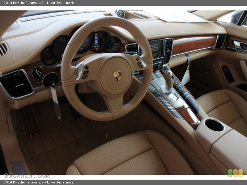 Luxor Beige Interior Prime Interior for the 2014 Porsche Panamera S #90700507