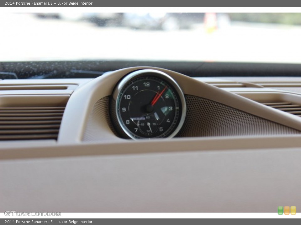 Luxor Beige Interior Gauges for the 2014 Porsche Panamera S #90700612