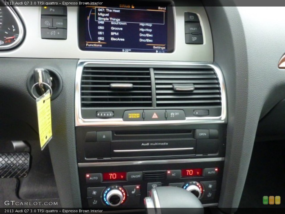 Espresso Brown Interior Controls for the 2013 Audi Q7 3.0 TFSI quattro #90719569