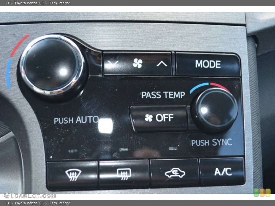 Black Interior Controls for the 2014 Toyota Venza XLE #90748227