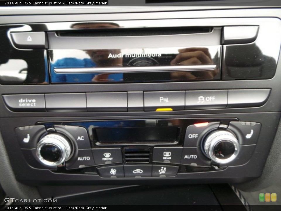 Black/Rock Gray Interior Controls for the 2014 Audi RS 5 Cabriolet quattro #90760428