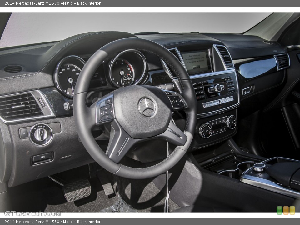 Black Interior Dashboard for the 2014 Mercedes-Benz ML 550 4Matic #90771768
