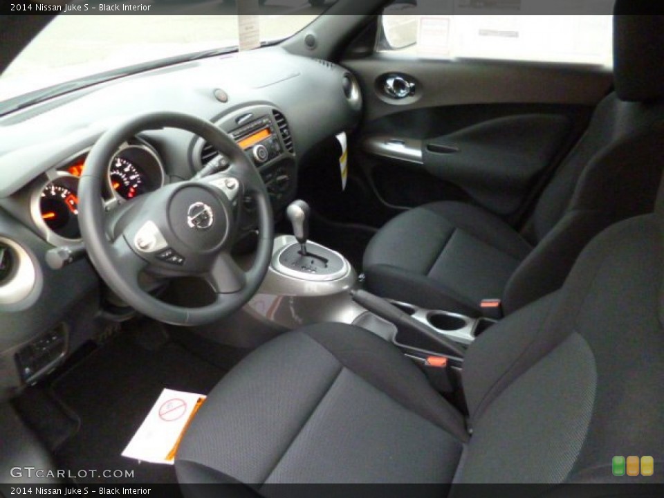 Black 2014 Nissan Juke Interiors