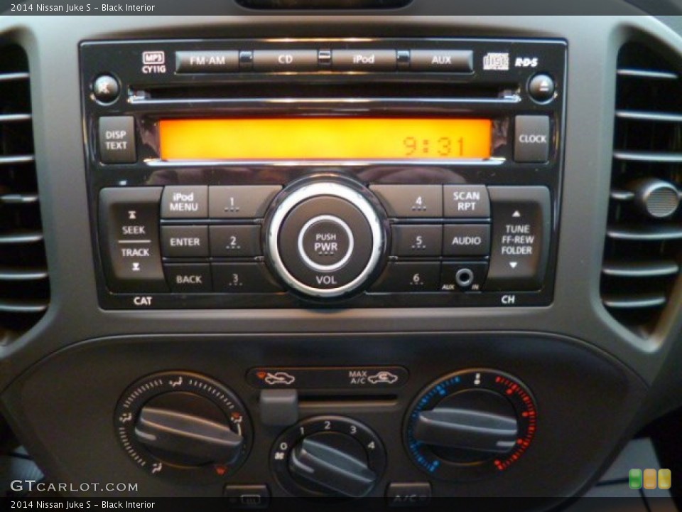 Black Interior Controls for the 2014 Nissan Juke S #90786371