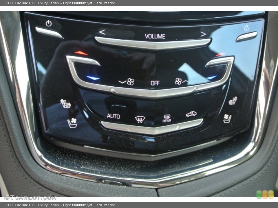 Light Platinum/Jet Black Interior Controls for the 2014 Cadillac CTS Luxury Sedan #90789153