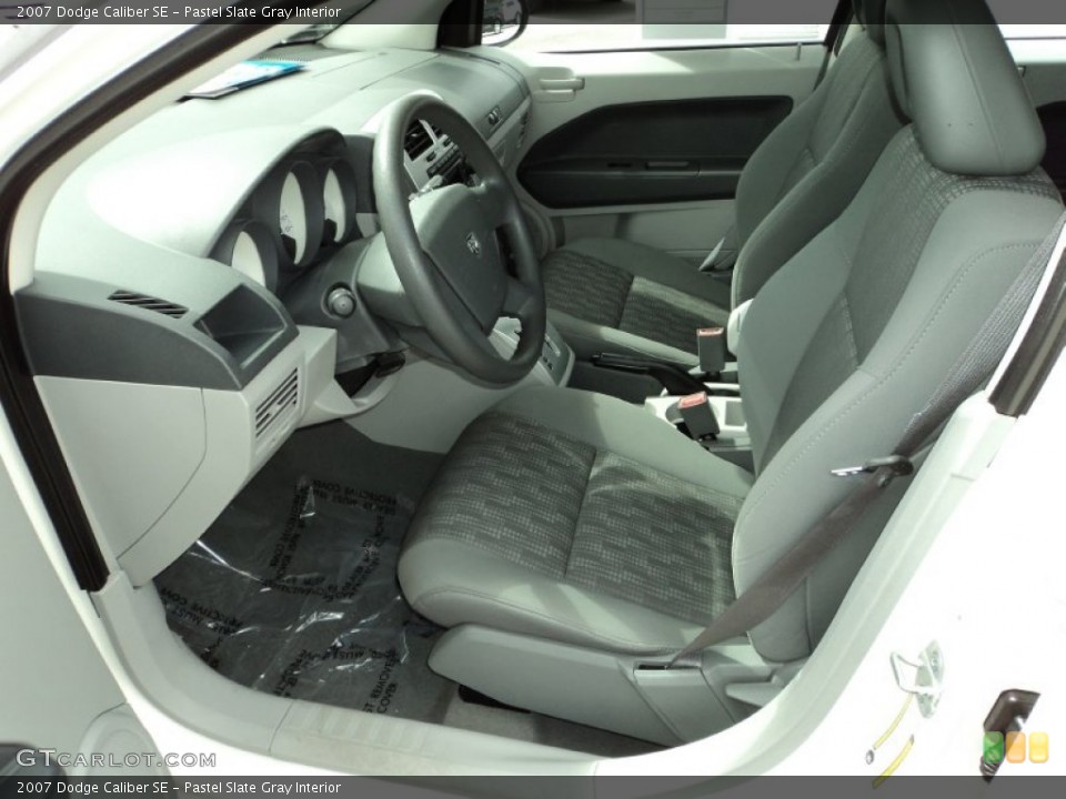 Pastel Slate Gray Interior Photo for the 2007 Dodge Caliber SE #90806196