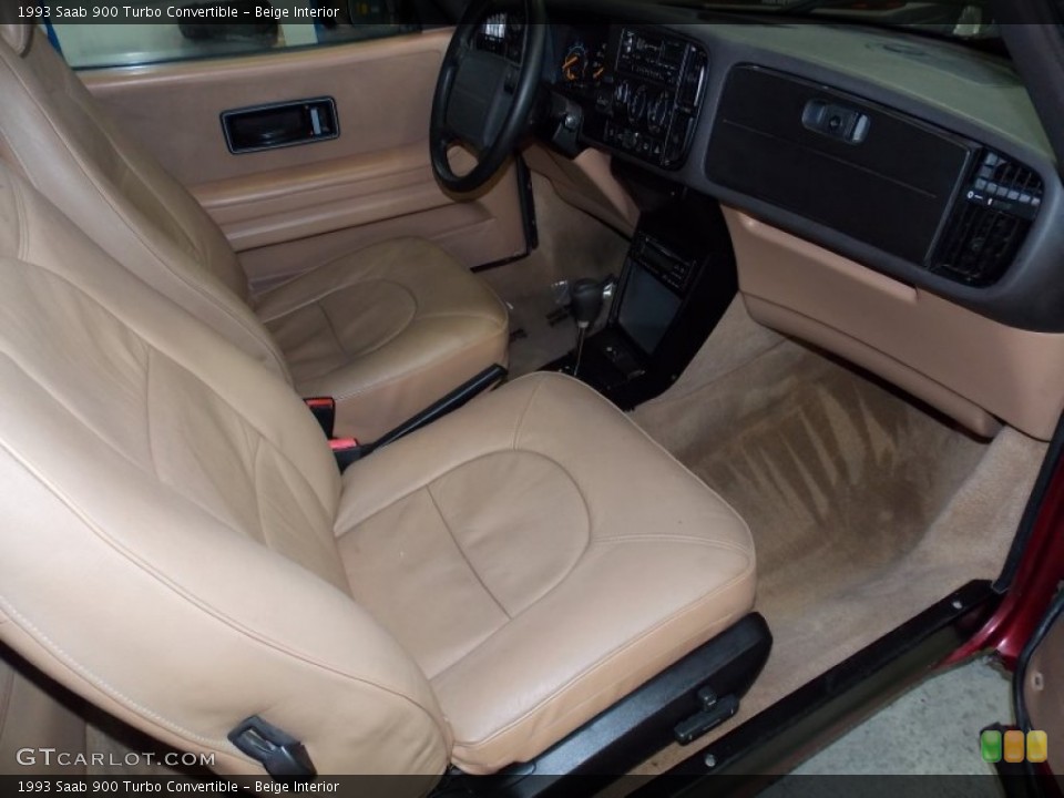 Beige Interior Photo for the 1993 Saab 900 Turbo Convertible #90830701