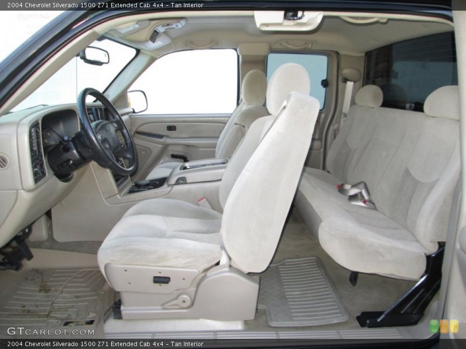 Tan Interior Photo for the 2004 Chevrolet Silverado 1500 Z71 Extended Cab 4x4 #90834412