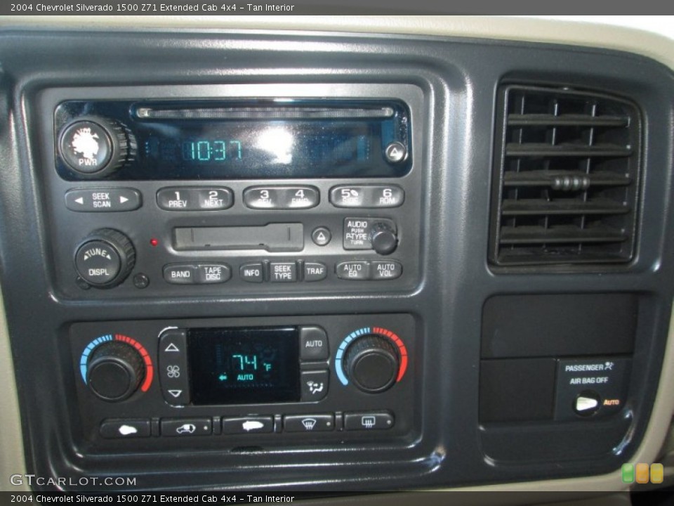 Tan Interior Controls for the 2004 Chevrolet Silverado 1500 Z71 Extended Cab 4x4 #90834565