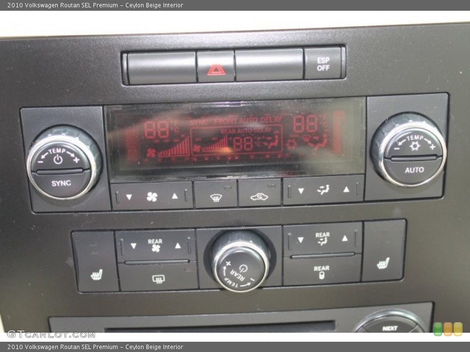 Ceylon Beige Interior Controls for the 2010 Volkswagen Routan SEL Premium #90838114