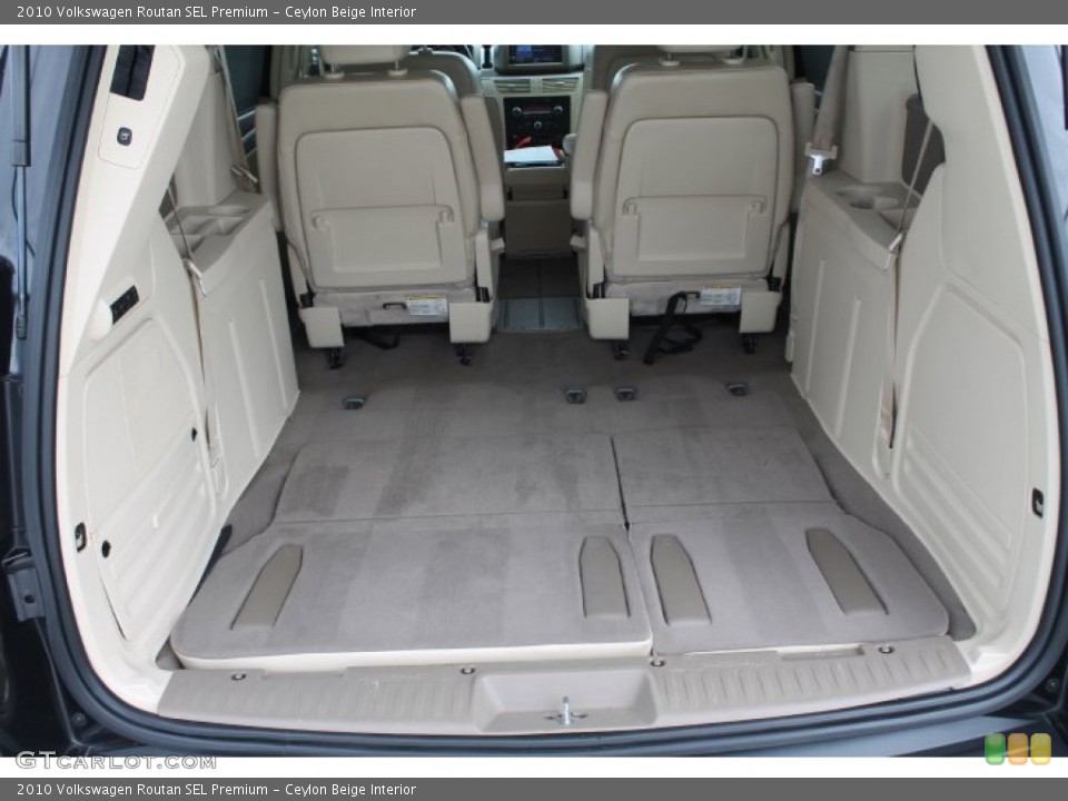 Ceylon Beige Interior Trunk for the 2010 Volkswagen Routan SEL Premium #90838258