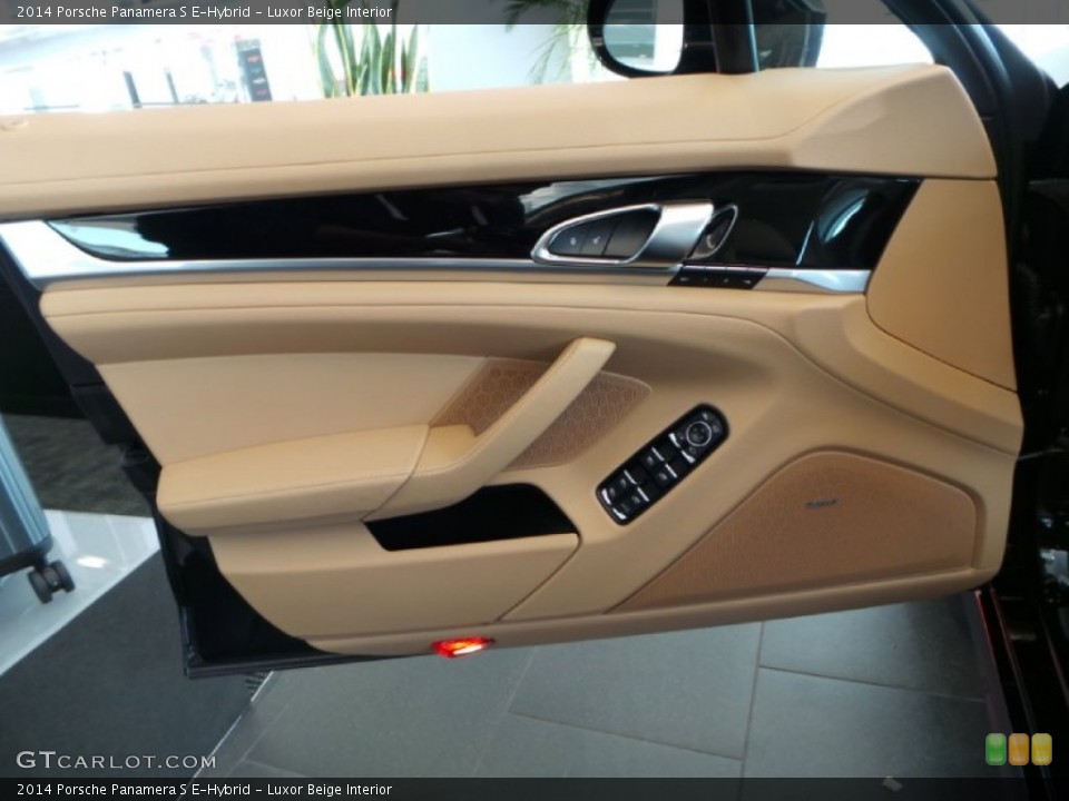 Luxor Beige Interior Door Panel for the 2014 Porsche Panamera S E-Hybrid #90840868