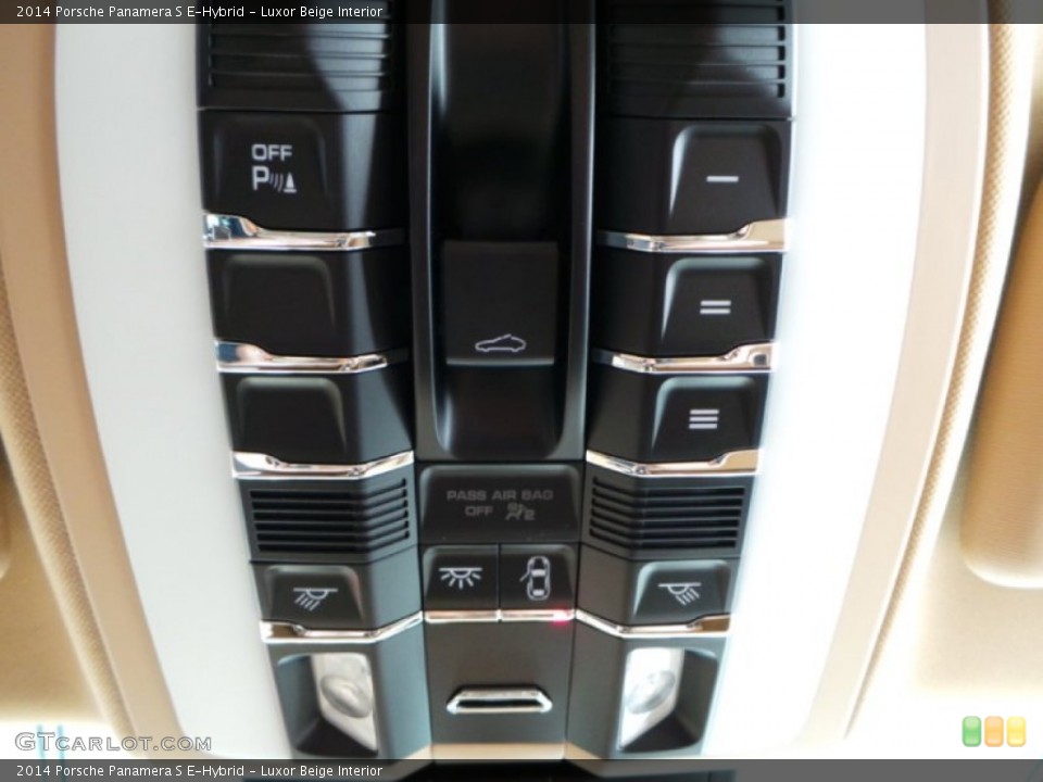Luxor Beige Interior Controls for the 2014 Porsche Panamera S E-Hybrid #90840967