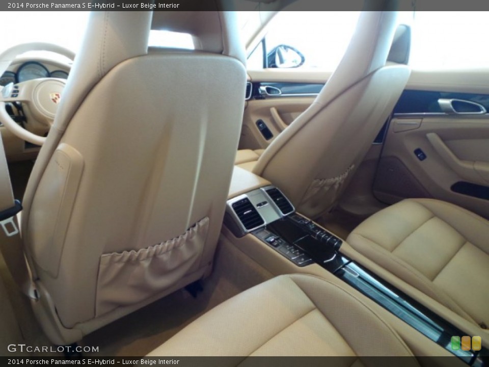 Luxor Beige Interior Rear Seat for the 2014 Porsche Panamera S E-Hybrid #90841102