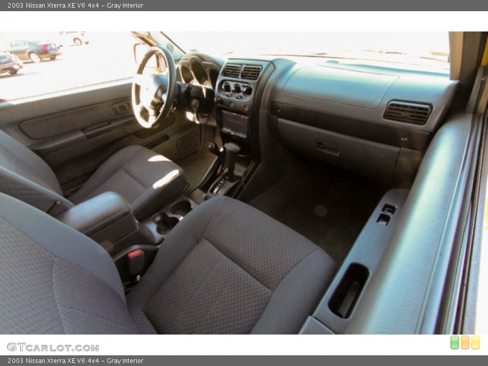 Gray Interior Photo for the 2003 Nissan Xterra XE V6 4x4 #90843310